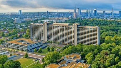 Bundesbank-Zentrale: Vernichtenden Bericht geheim gehalten