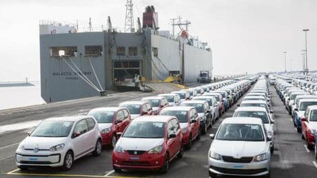 US-Zölle: „US-Händler stellen sich die Autos auf den Hof – das Geschäftsmodell wird nun offenbar zu einem Problem“