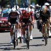 LIVE Tour de France | Van der Poel jaagt op koplopers in zenuwslopende slotfase, Pogacar komt ten val