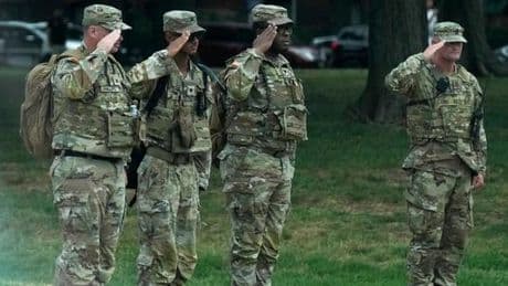 Les militaires de la garde nationale déployés à Washington vont être armés, selon le Pentagone