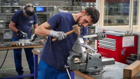 Dans le Sud-Ouest, l’aéronautique attire la convoitise des multinationales indiennes