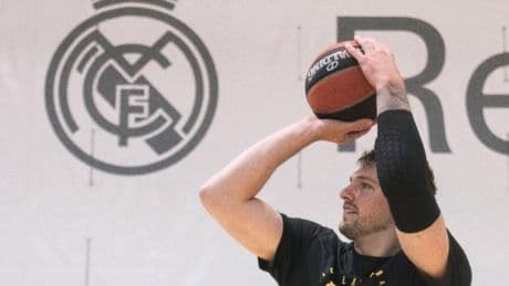 Una leyenda de los Lakers carga contra Doncic: "Esto no es Dallas. No deberían tener que decirte que estés en forma"
