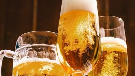 Und ein letztes Glas im Liegen