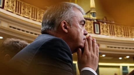 Santos Cerdán no presenta este viernes la renuncia a su escaño en el Congreso
