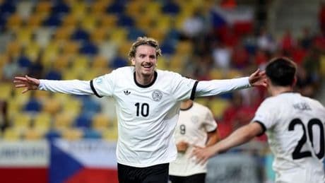 LIVE! U21-Topspiel gegen England: Di Salvo wechselt komplett durch