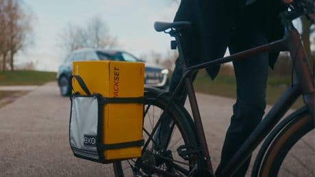 Pakete mit dem Fahrrad transportieren: Neue Tasche macht es möglich