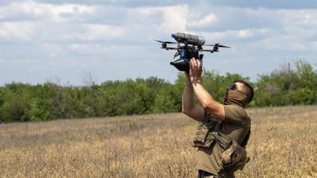 Kampf gegen Russland: Ukraine baut neue Drohnenmodelle mit Glasfaser