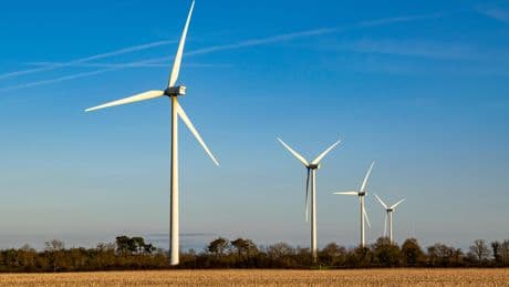 Éolien, solaire : le vrai coût de l’électricité renouvelable pour la France