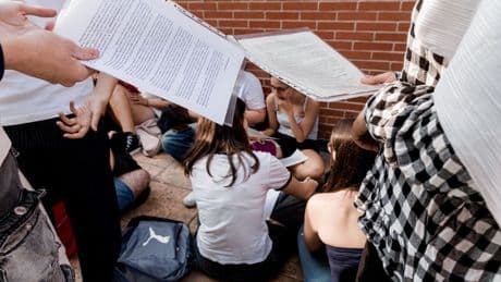 Récord histórico de becas: más de 3 millones de alumnos reciben ayudas públicas para estudiar en España