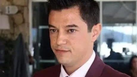 Polis kalkanına yumruk atmıştı! Marmaris Belediye Başkanı Ünlü'ye dava açıldı