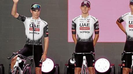 Ayuso y Roglic se retan en el Giro