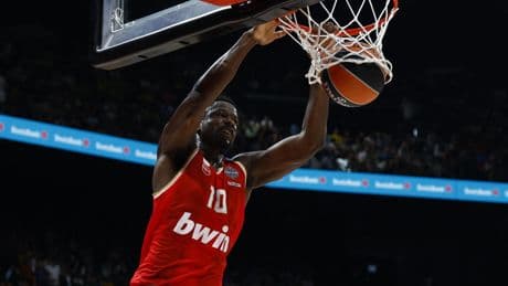 Basket : 10 à 12 mois d’absence pour le pivot français de l’Olympiakos Moustapha Fall, touché à un genou