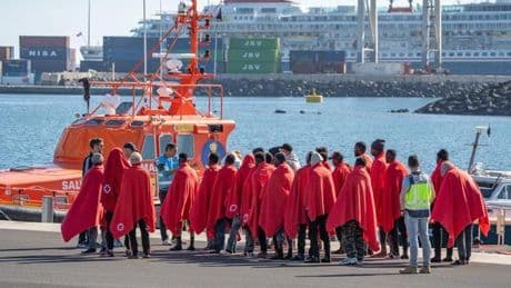 El Gobierno impulsa la regularización de casi medio millón de migrantes llegados a España antes de 2025