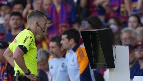 Amenaza de huelga: la jornada se jugará aunque no haya VAR