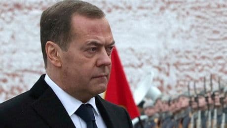 Medvedev reta a Trump: "Nadie podrá garantizar la seguridad de Kiev" si Ucrania ataca Moscú durante el desfile del 9 de mayo