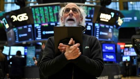 Liveblog Trump-Zölle: Deutsche Bank warnt davor, dass der Handelskrieg zu einem Kapitalkrieg wird