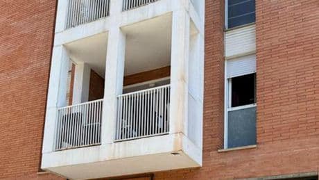Los vecinos de Can Clos desalojan a unos okupas acusados de delinquir en el barrio