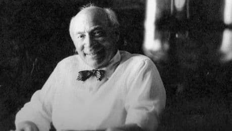 Türk tiyatrosunun öncü ismi: Muhsin Ertuğrul
