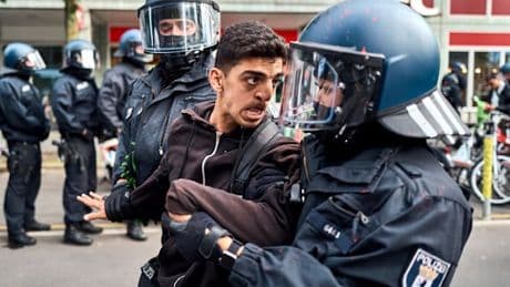 „Häufig sind waschechte Antisemiten unterwegs. Rigoroses Einschreiten der Polizei notwendig“