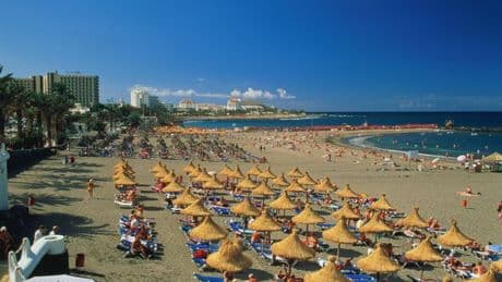 Tenerife and Lanzarote tourists issued 'extreme' 11am to 5pm warning in Canary Islands