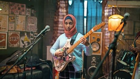 Serie „We Are Lady Parts“: Mit Kopftuch in den Punkrock
