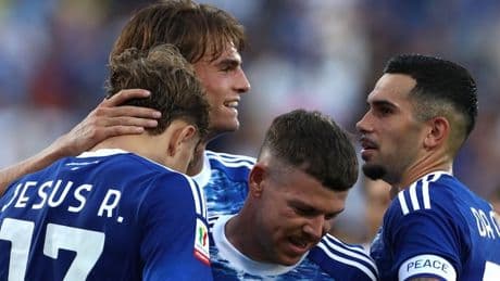 Coppa Italia, tris Como e Genoa. Cagliari e Palermo avanti ai rigori. Ok Venezia