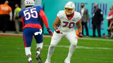 L.A. Chargers Do Right By Signing Star Left Tackle Rayshawn Slater