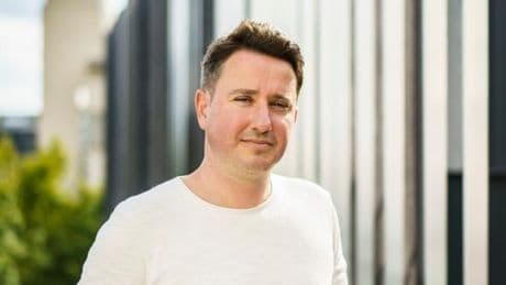 Gabriel Zucman : « Le nouveau premier ministre, Sébastien Lecornu, va devoir se saisir du projet de taxe sur les ultrariches »