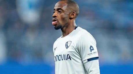 «Ça n’a rien à faire sur un terrain de foot», un joueur ghanéen victime de racisme en Coupe d’Allemagne, le match brièvement interrompu