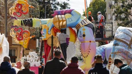 El borrador del nuevo reglamento para las Fallas elimina la referencia a la ortografía de la AVL