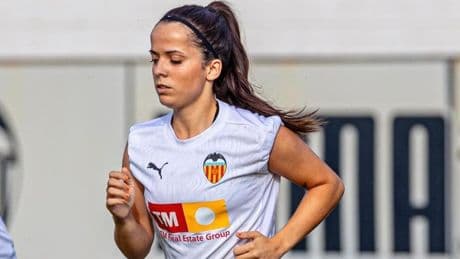 Malena Ortiz anuncia su retirada como futbolista profesional