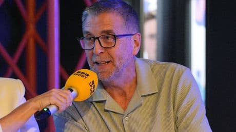 Match of the Day: Mark Chapman makes quip as show starts life after Gary Lineker