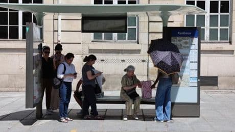 Canicule : « L’écart entre ce qu’il faudrait faire et la vitesse à laquelle progresse le changement climatique se creuse d’année en année »