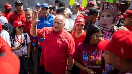 Le Venezuela suspend les vols avec la Colombie, dénonçant l’infiltration de « mercenaires »