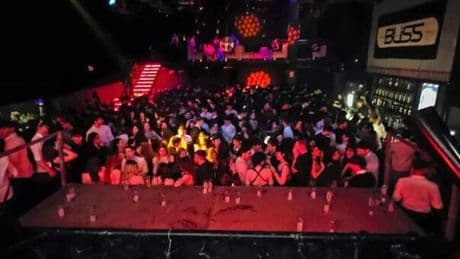 Bologna, in 25 all'ospedale dopo la serata in discoteca. Ipotesi ghiaccio contaminato nei cocktail