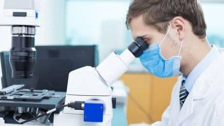 Tumori: ecco l'immunoncologia di precisione per melanoma, nuovi biomarcatori predittivi