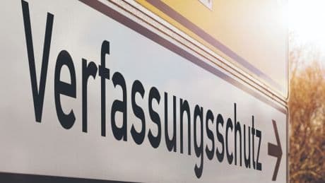 Interne Krise - Innenministerin ohne Vertrauen
