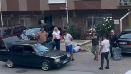 Uyuşturucu krizine giren 2 genç hayatını kaybetti: Uyuşturucu temin eden 3 şüpheliye gözaltı
