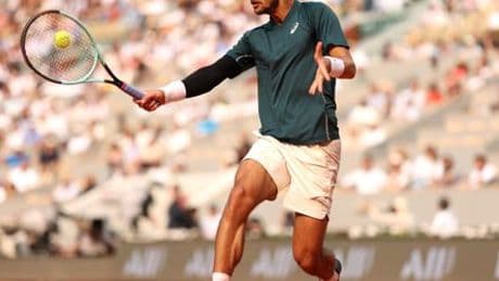 French Open: Lorenzo Musetti schießt Linienrichterin ab und trifft im Halbfinale auf Carlos Alcaraz