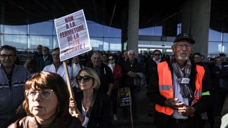 La préfecture annonce le maintien de la piste secondaire de l’aéroport de Bordeaux-Mérignac