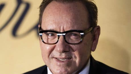 Gevallen acteur Kevin Spacey doet wanhopige laatste zet ’om bankroet te voorkomen’