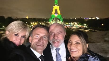 Con la Torre Eiffel de fondo, Lula y Macron sellan una visita de Estado histórica: "Esta noche París viste los colores de Brasil"