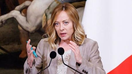 Referendum, Meloni: «Non votare è un mio diritto, al seggio per rispetto. Contrarissima a dimezzare tempi cittadinanza»
