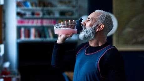 Mehr als Muskeln: Wie Protein Ihr Geheimnis für gesundes Altern sein kann
