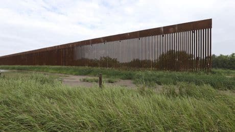 Texas stops providing new funding for border wall construction