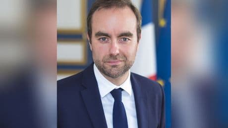 Macron, beşinci başbakan olarak Lecornu'yu atadı