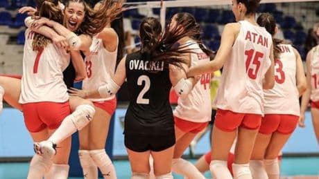 U16 voleybolda Türkiye finalde!