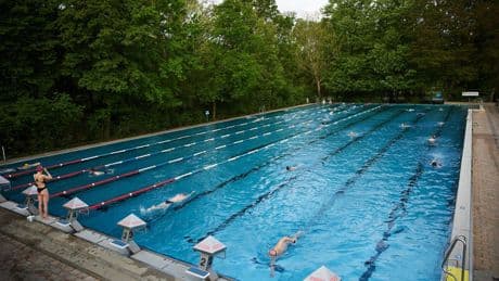 Schwimmbäder: Schlechter Start in die Freibadsaison
