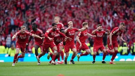 The unseen moment 2 tear soaked Aberdeen legends made a beeline for each other during Hampden bedlam