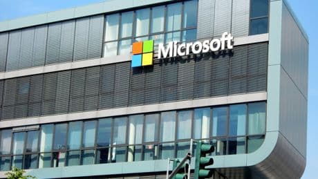 Microsoft ve Meta beklenenden fazla gelir ve kâr elde etti